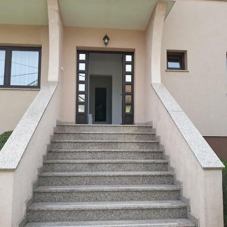 Apartamento Apartman Kristian Velika Gorica Exterior foto